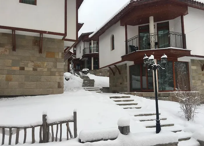 Raikovski Livadi Mountain Pamporovo * Paşmaklı