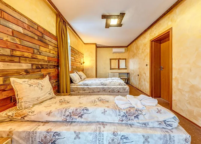 Villa Raikovski Livadi Mountain Pamporovo *