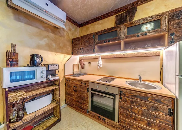 Villa Raikovski Livadi Mountain Pamporovo Paşmaklı